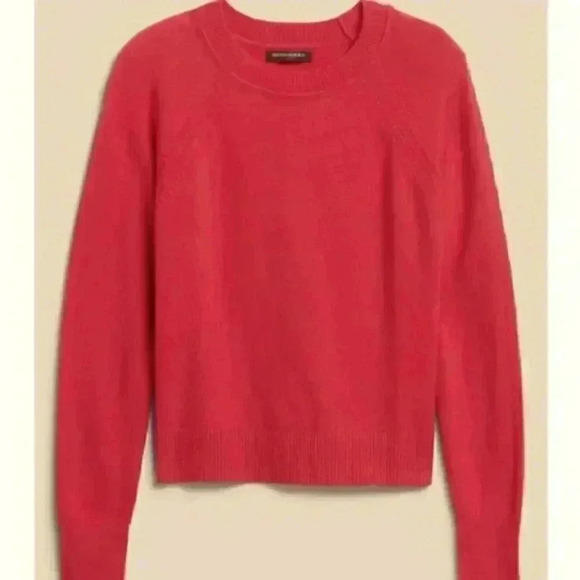 Banana Republic Relaxed  Fit Raglan Pullover Sweater - Picture 9 of 10